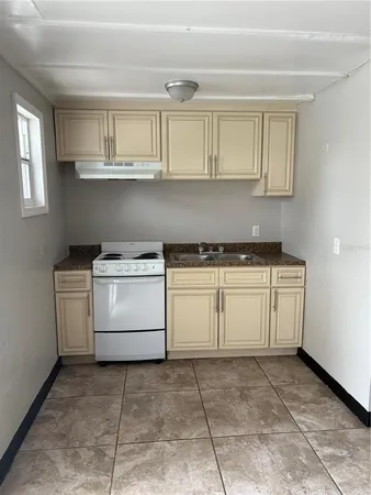 $750 | 14854 17th Street, Dade City, FL 33523