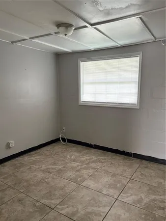 $750 | 14854 17th Street, Dade City, FL 33523