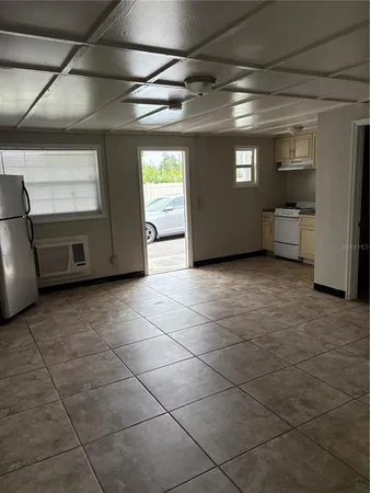 $750 | 14854 17th Street, Dade City, FL 33523