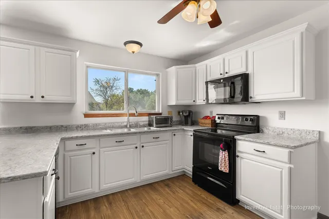 $398,000 | 26201 West Winding Oak Court, Channahon, IL 60410