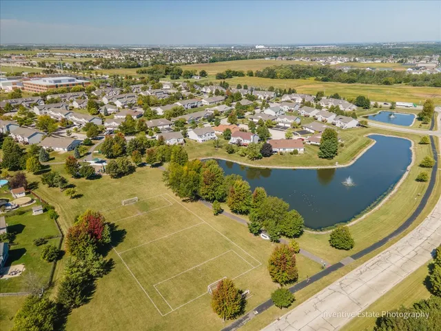 $398,000 | 26201 West Winding Oak Court, Channahon, IL 60410