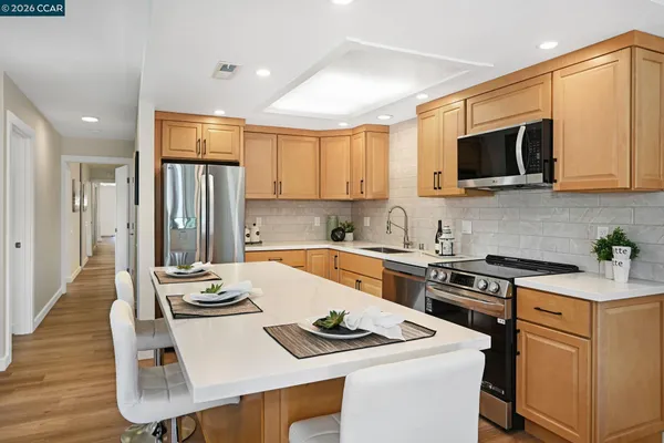 $668,000 | 2000 Pine Knoll Drive, Unit 2, Walnut Creek, CA 94595