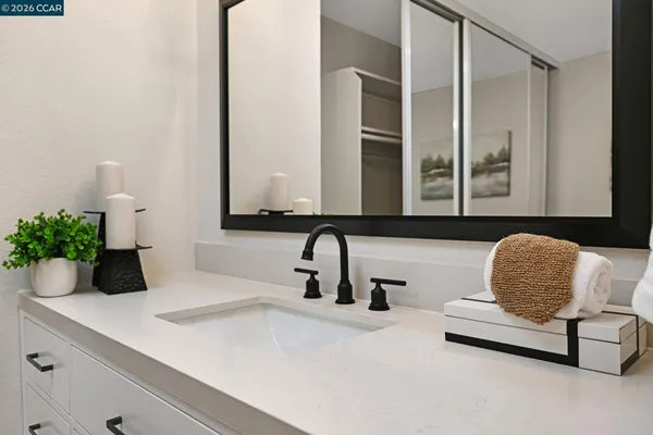 $668,000 | 2000 Pine Knoll Drive, Unit 2, Walnut Creek, CA 94595