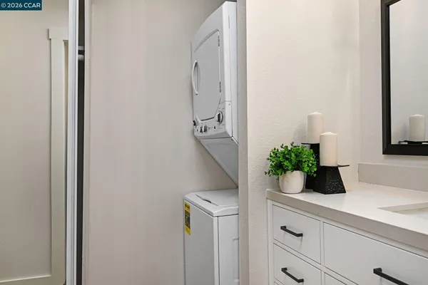 $668,000 | 2000 Pine Knoll Drive, Unit 2, Walnut Creek, CA 94595