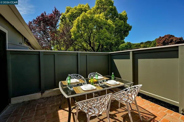 $668,000 | 2000 Pine Knoll Drive, Unit 2, Walnut Creek, CA 94595