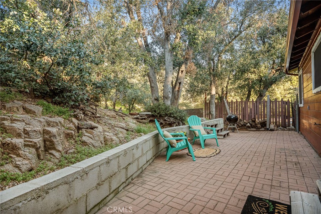720 Rocky Loop Crestline, CA 92325 - Photo 23 of 48