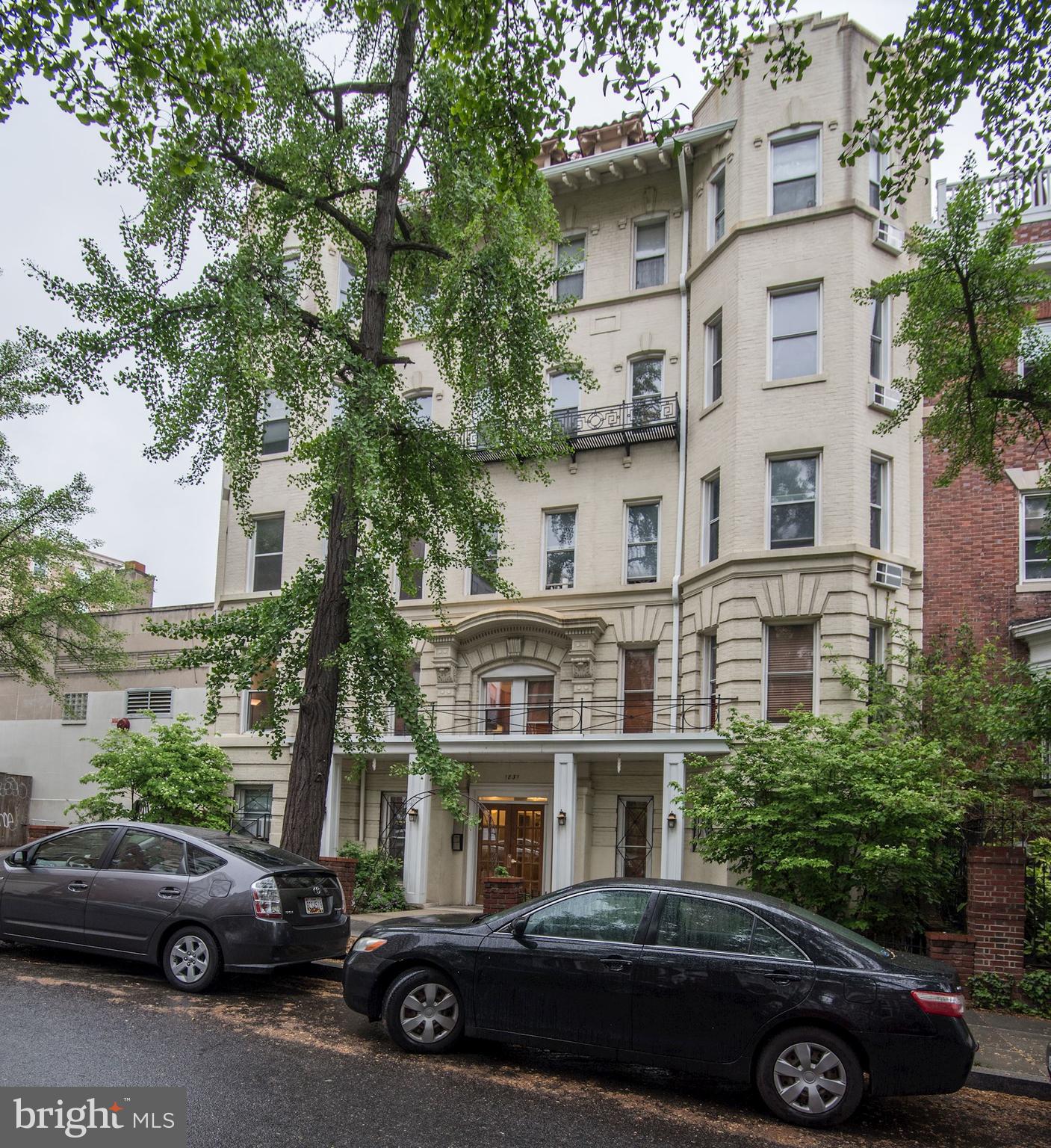 1831 Belmont Road Northwest, Unit 103 Washington, DC 20009 - Photo 4 of 23 Gallery Image 4