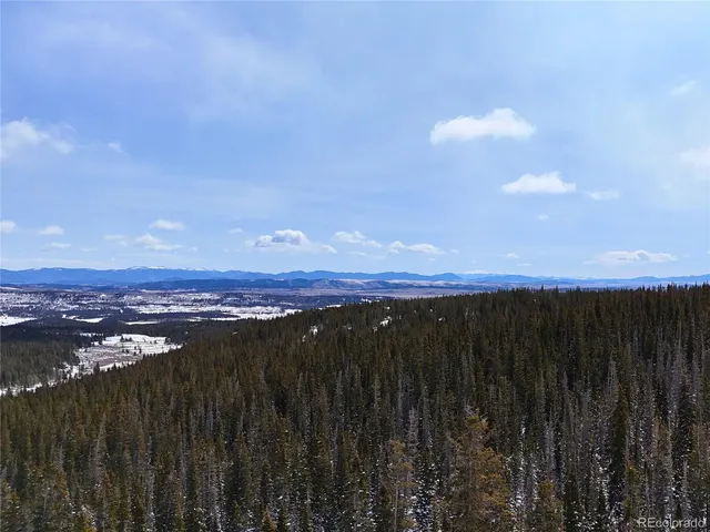 a picture of a room with a bench