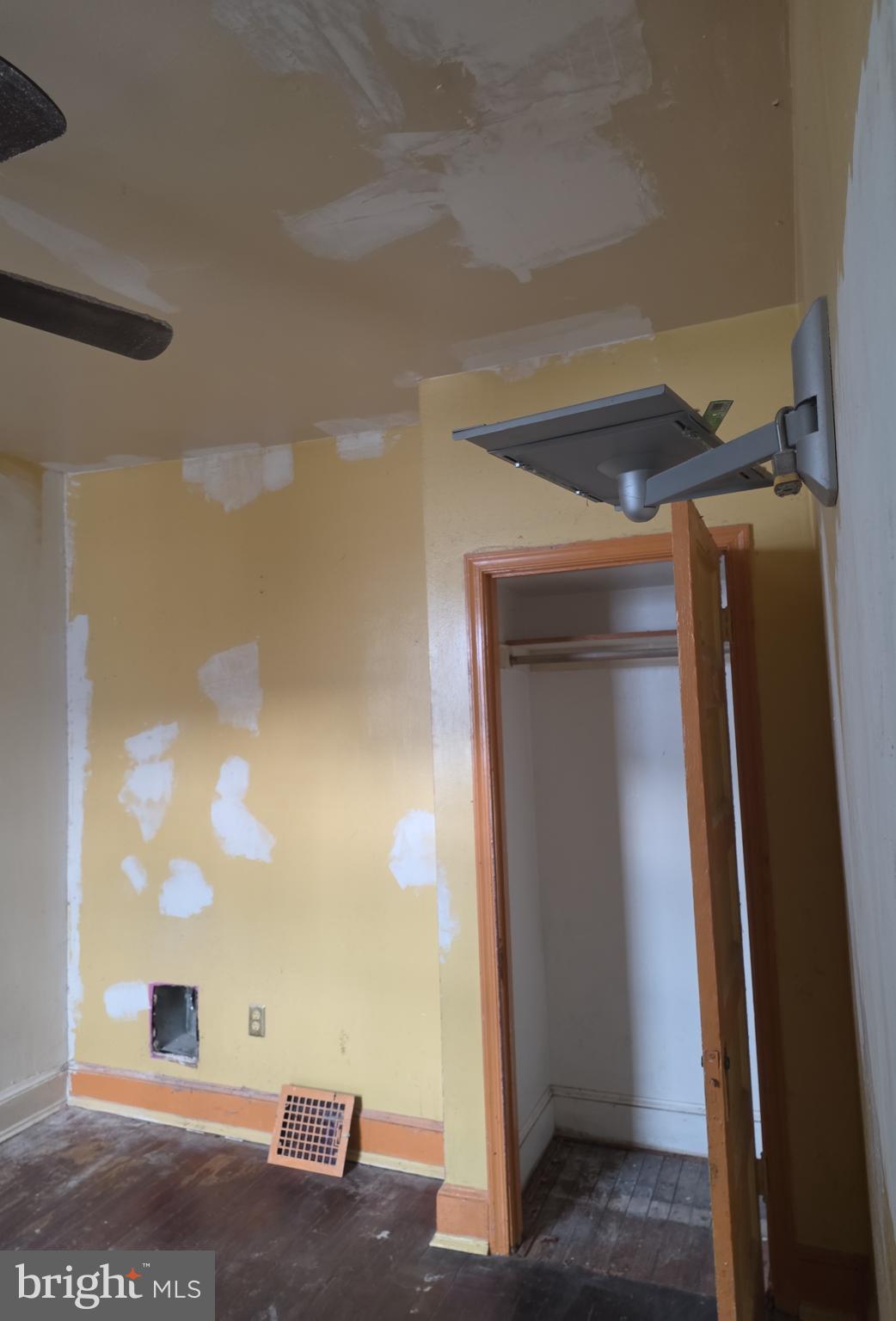 38 N Street Northwest Washington, DC 20001 - Photo 16 of 20 a view of closet