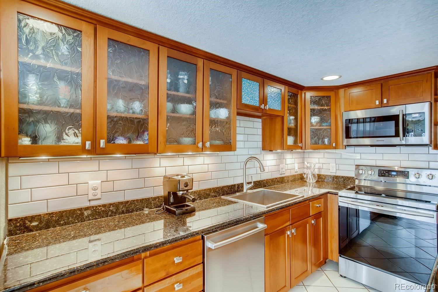 2903 Reed Street Wheat Ridge, CO 80033 - Photo 7 of 25 Gallery Image 7