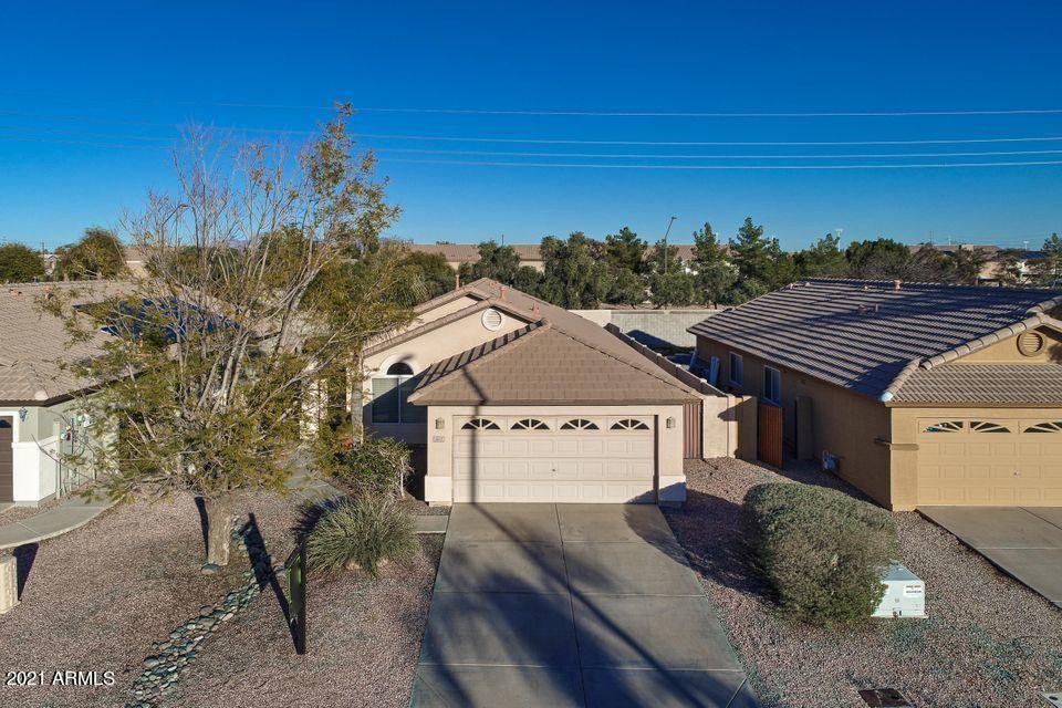 661 North Joshua Tree Lane Gilbert, AZ 85234 - Photo 1 of 26 AAA Front