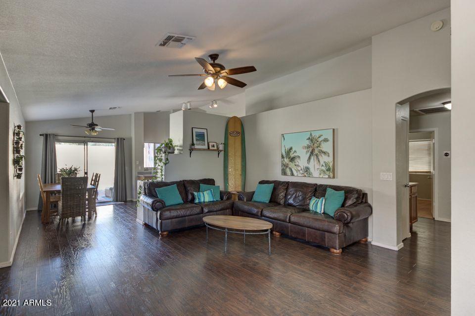 661 North Joshua Tree Lane Gilbert, AZ 85234 - Photo 2 of 26 20200214175846404200000000-o