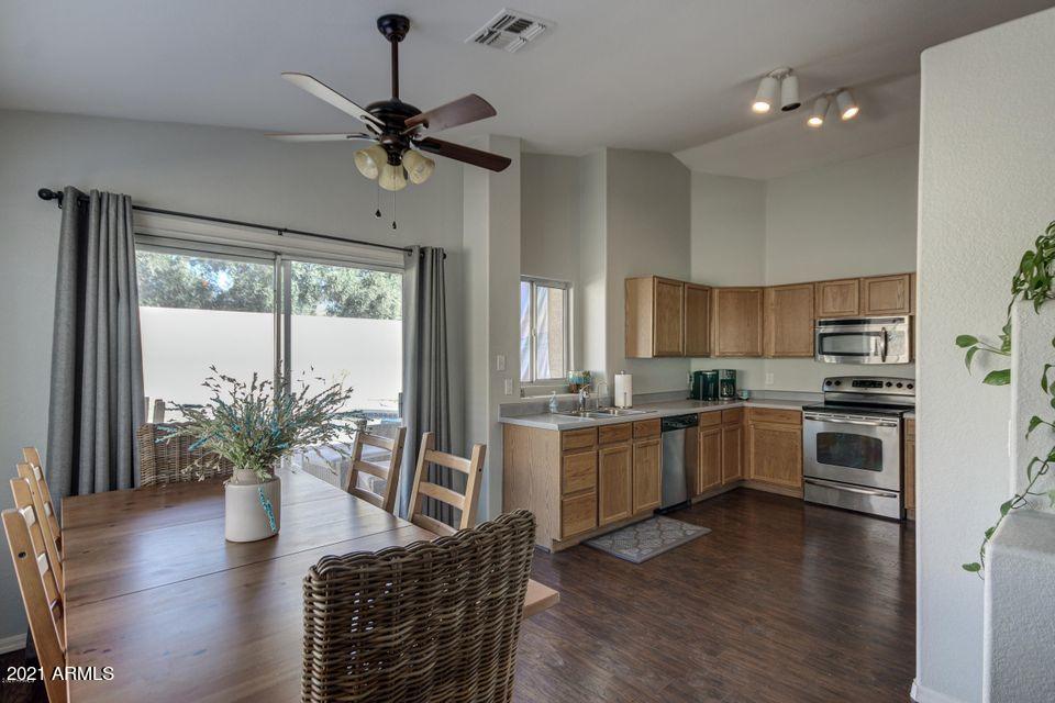 661 North Joshua Tree Lane Gilbert, AZ 85234 - Photo 5 of 26 20200214175908834643000000-o