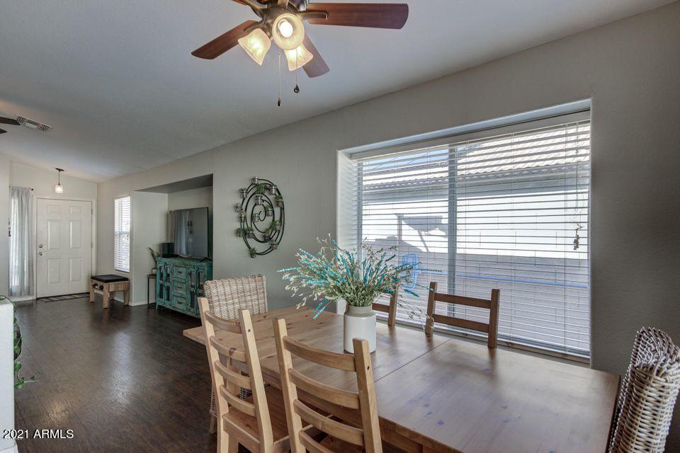 661 North Joshua Tree Lane Gilbert, AZ 85234 - Photo 6 of 26 20200214175914976090000000-o