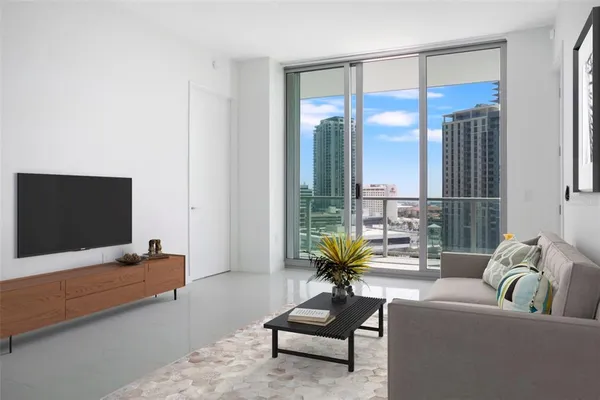 $7,000 | 400 Central Avenue, Unit 906, St. Petersburg, FL 33701