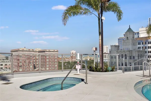 $7,000 | 400 Central Avenue, Unit 906, St. Petersburg, FL 33701