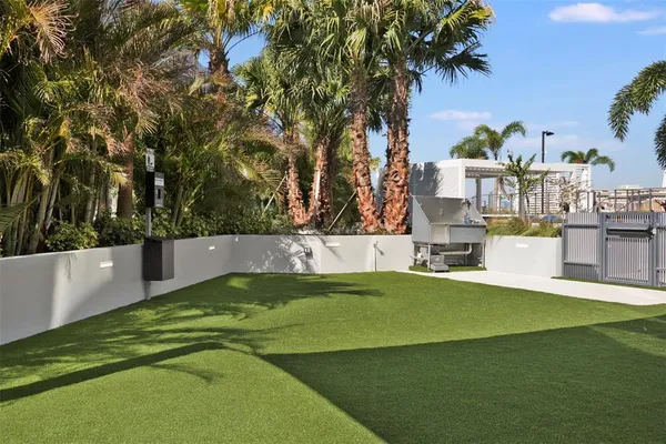 $7,000 | 400 Central Avenue, Unit 906, St. Petersburg, FL 33701