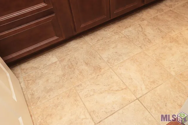 $215,000 | 15861 Profit Avenue, Baton Rouge, LA 70817