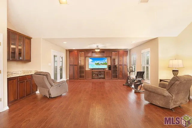 $215,000 | 15861 Profit Avenue, Baton Rouge, LA 70817