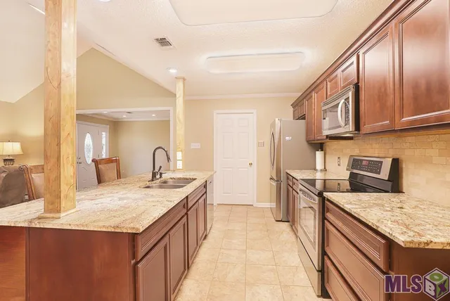 $215,000 | 15861 Profit Avenue, Baton Rouge, LA 70817