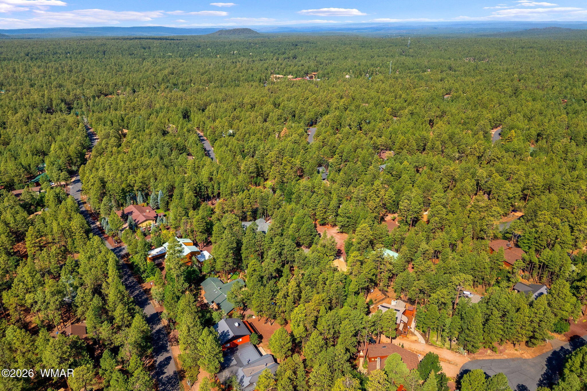 6735 Sunset Trail Pinetop, AZ 85935 - Photo 30 of 33 a view of a big yard