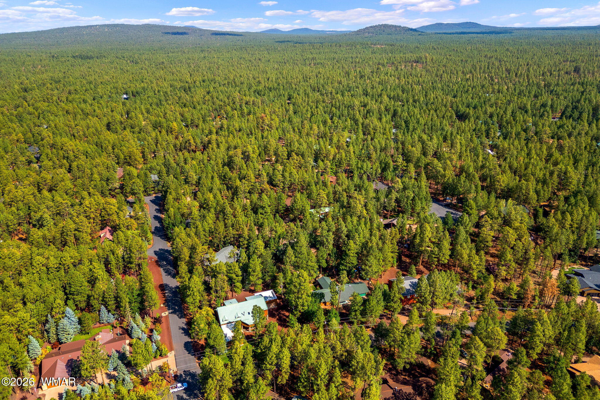 6735 Sunset Trail Pinetop, AZ 85935 - Photo 31 of 33 a view of a lush green field