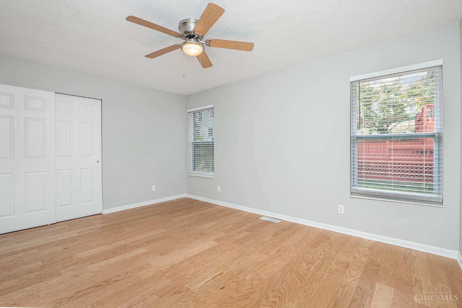 5569 Rapid Run Road Cincinnati, OH 45238 - Photo 16 of 34