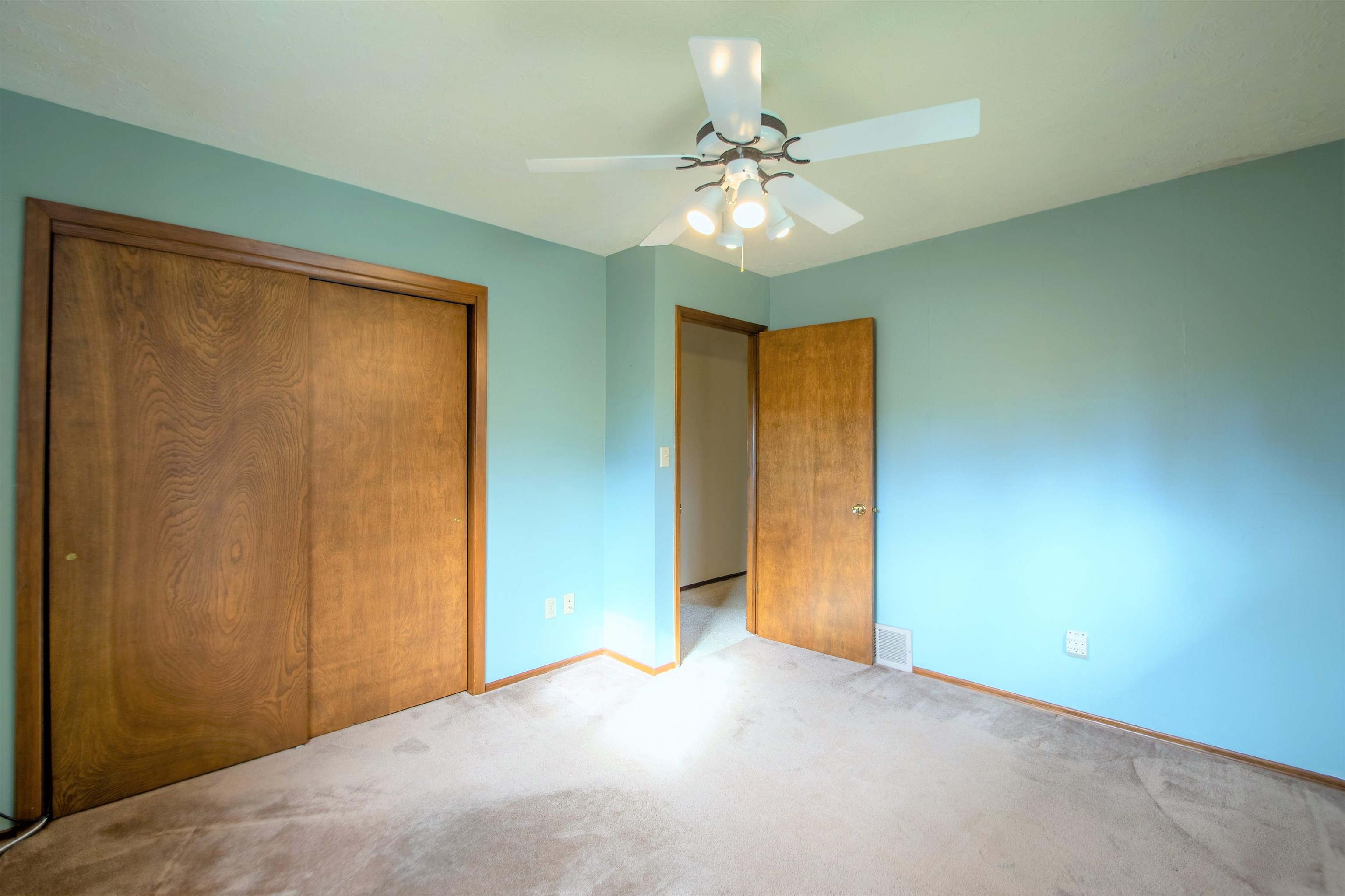 1122 South Center Road Spokane Valley, WA 99212 - Photo 22 of 46