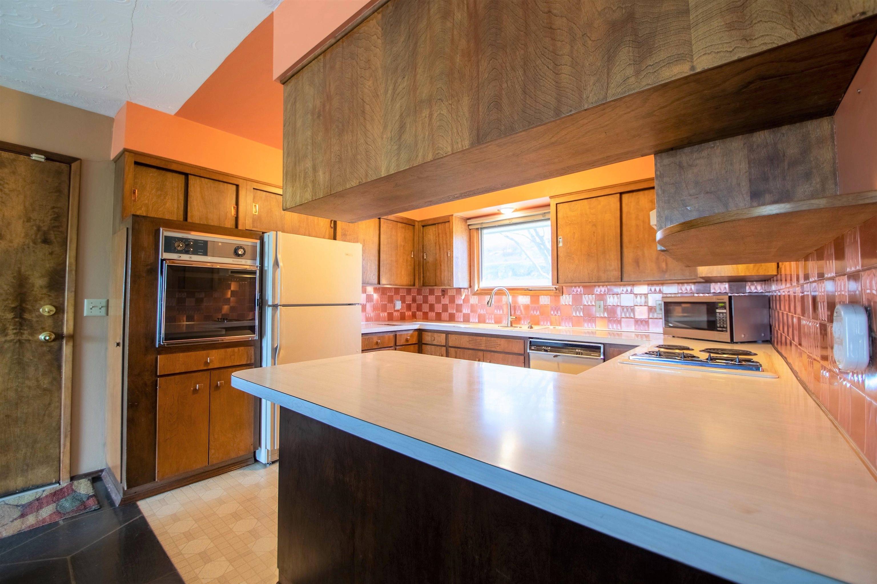 1122 South Center Road Spokane Valley, WA 99212 - Photo 5 of 46