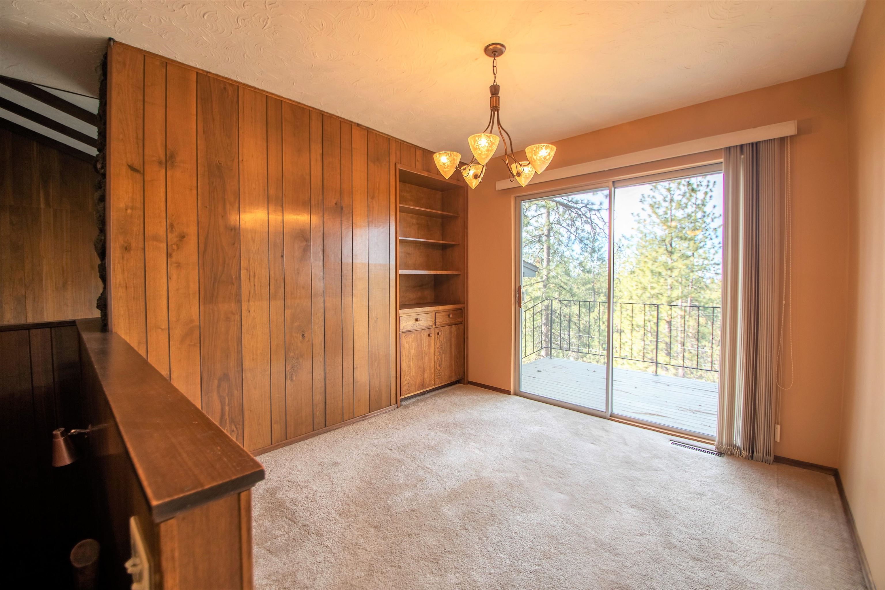 1122 South Center Road Spokane Valley, WA 99212 - Photo 7 of 46