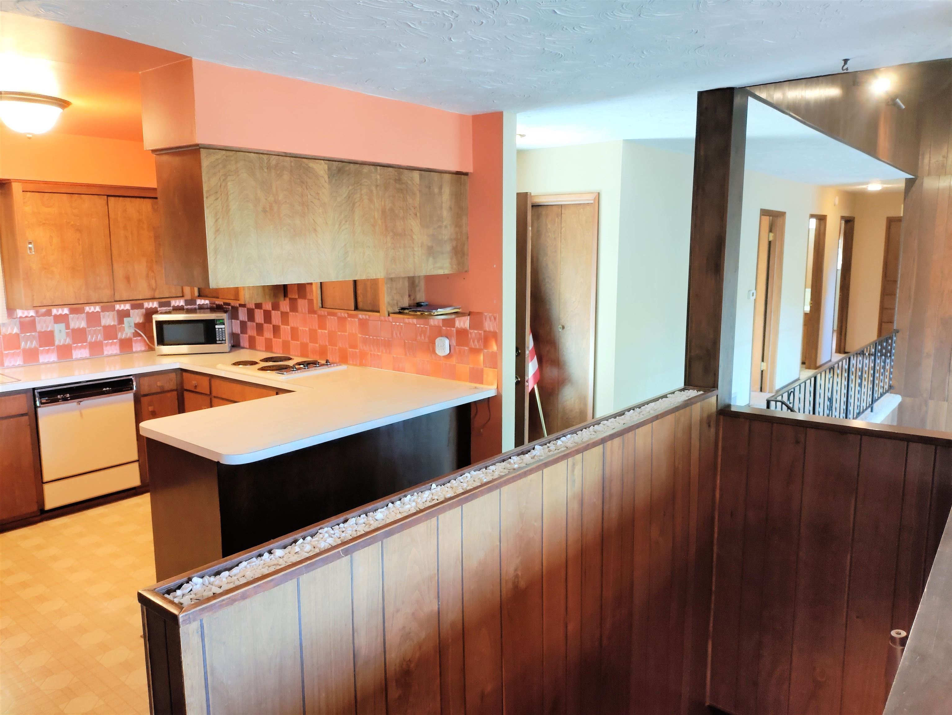 1122 South Center Road Spokane Valley, WA 99212 - Photo 8 of 46