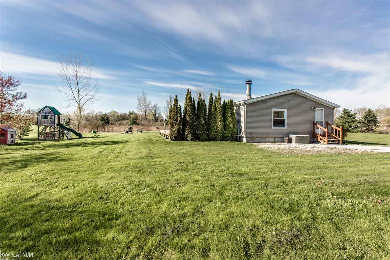 7132 Gibbons Road Jeddo, MI 48032 - Photo 31 of 32 31379848-30.JPG
