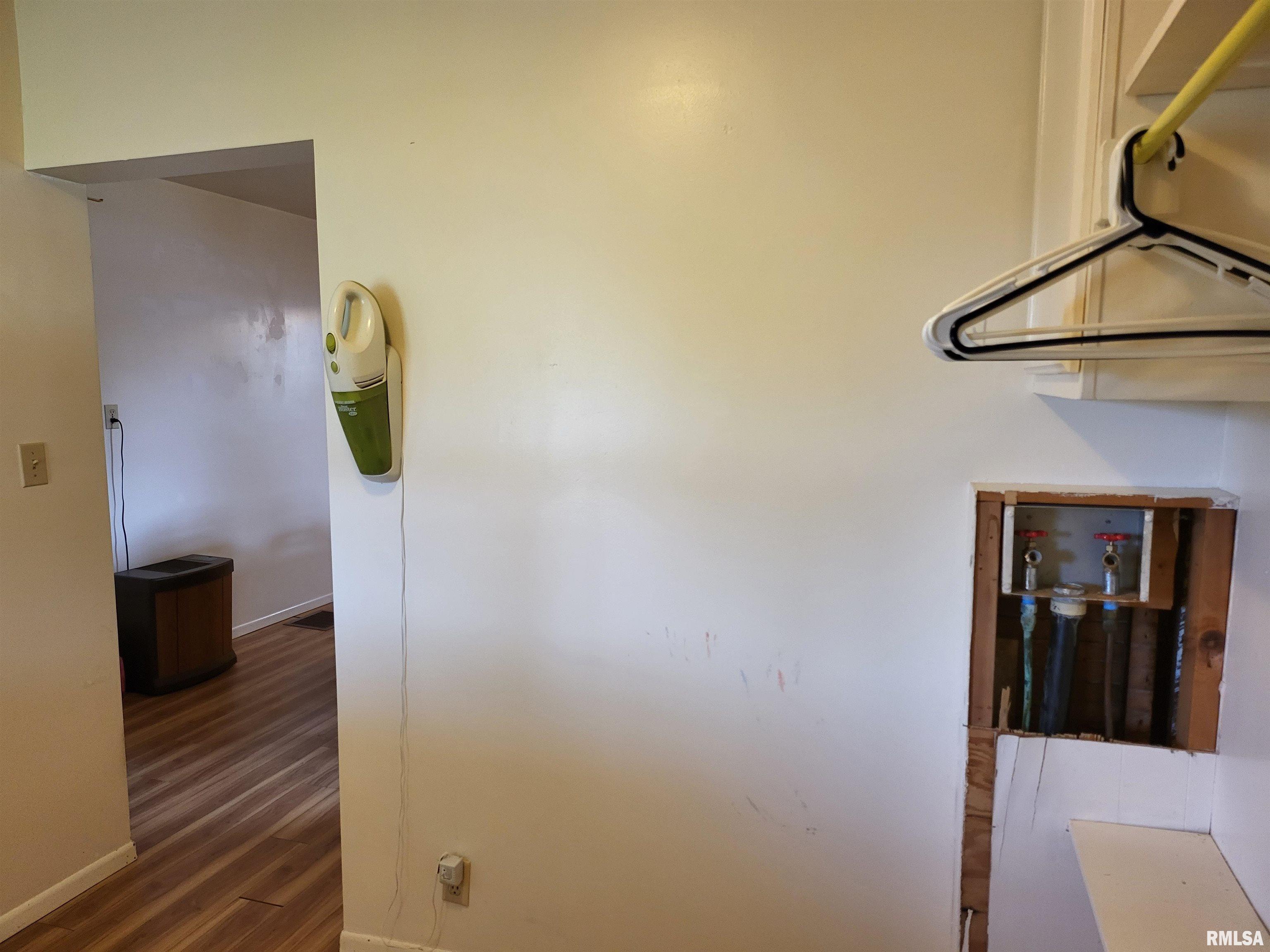 703 East Edwards Street Ridgway, IL 62979 - Photo 23 of 41