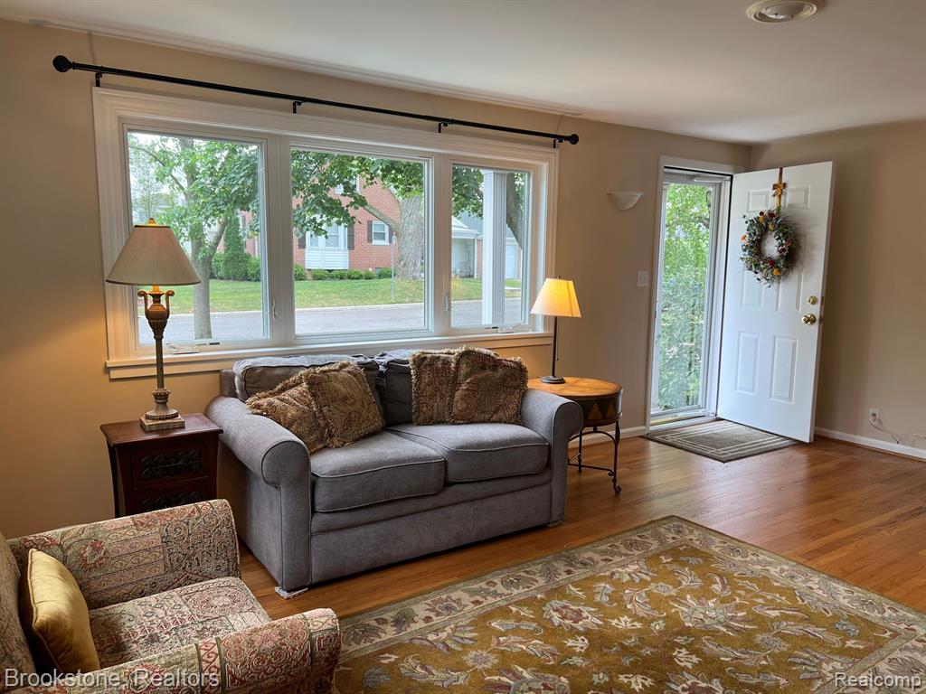 1313 Oak Street Rochester, MI 48307 - Photo 22 of 52
