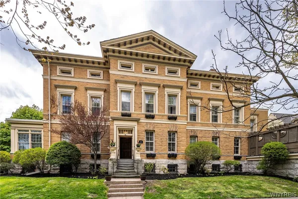 $899,000 | 325 Summer Street, Buffalo, NY 14222