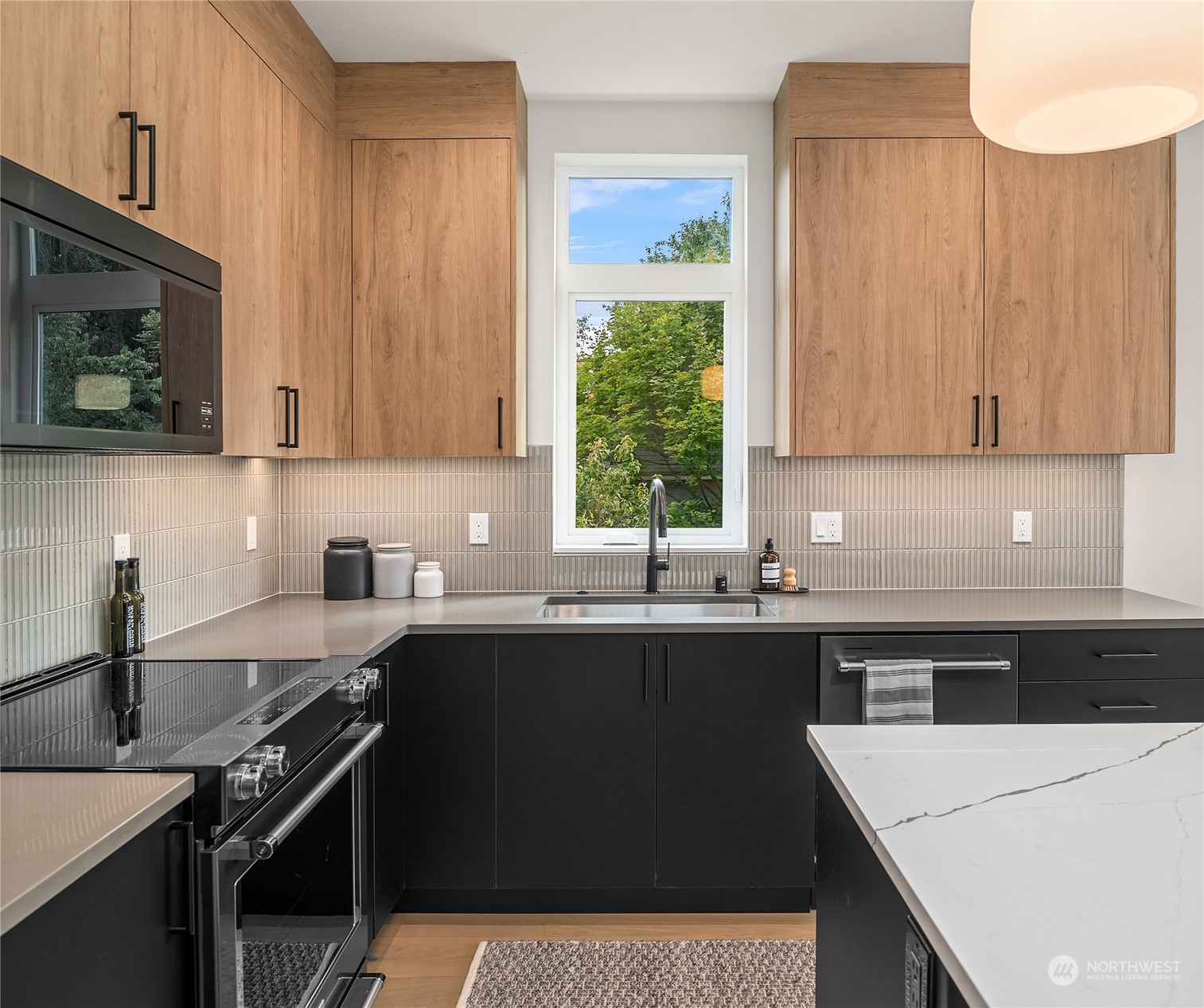 1223 North 47th Street Seattle, WA 98103 - Photo 12 of 39 Gallery Image 12