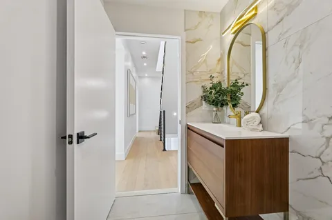 $2,295,000 | 215 Warren Street, Unit PHC, Jersey City, NJ 07302