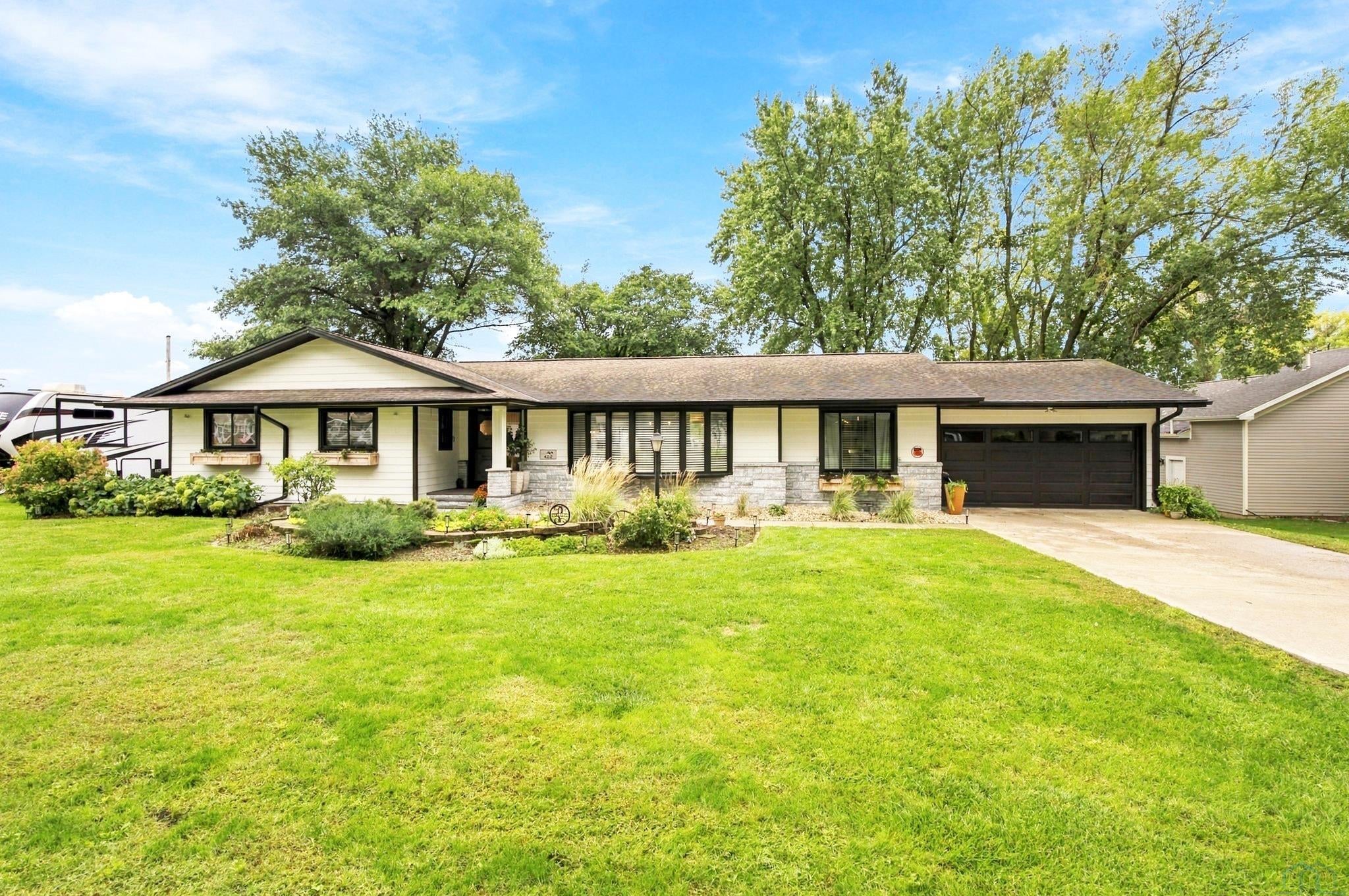 402 4th Street Lester, IA 51242 - Photo 1 of 37 Gallery Image 1