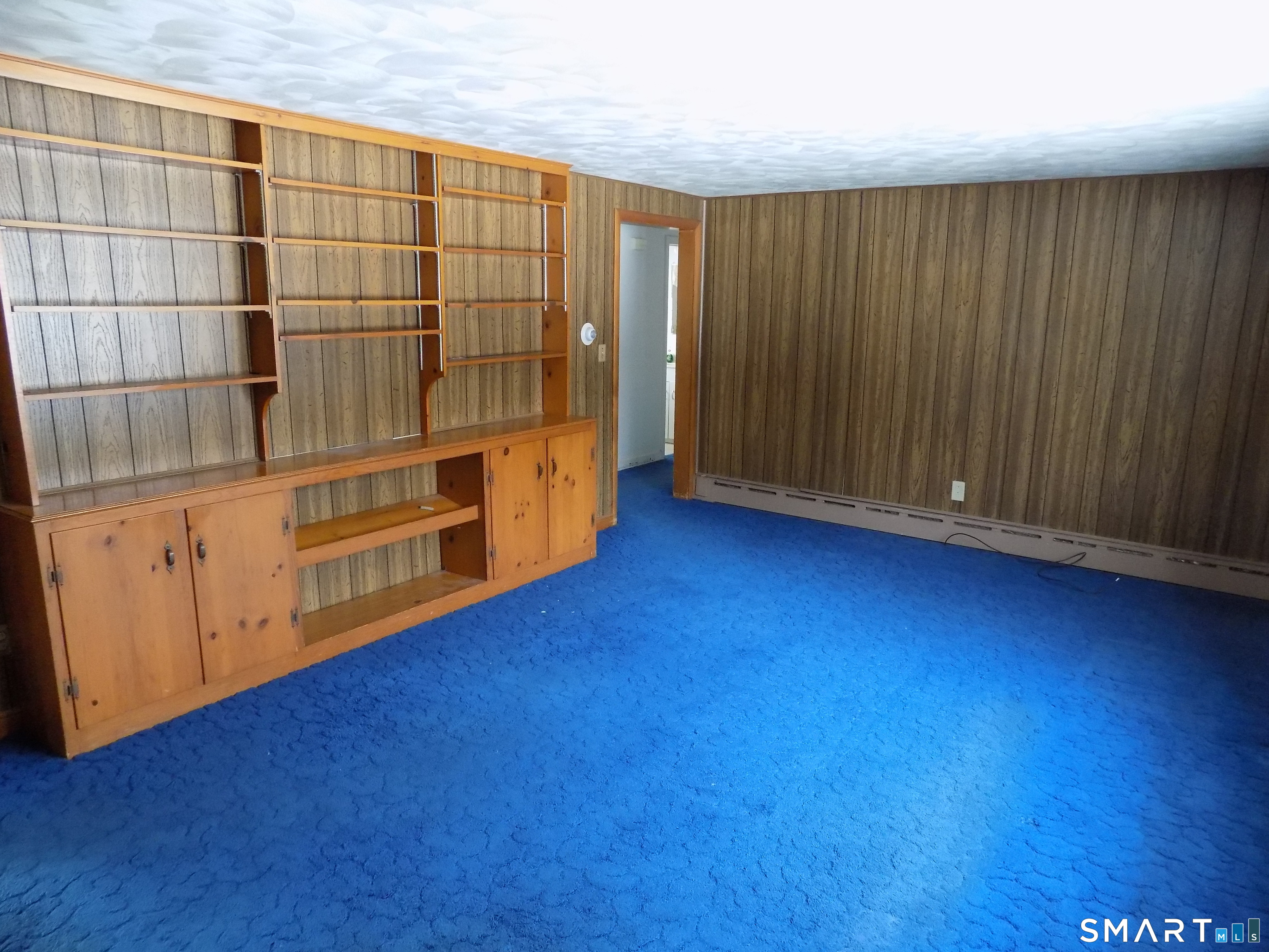 133 Weymouth Road Enfield, CT 06082 - Photo 8 of 17