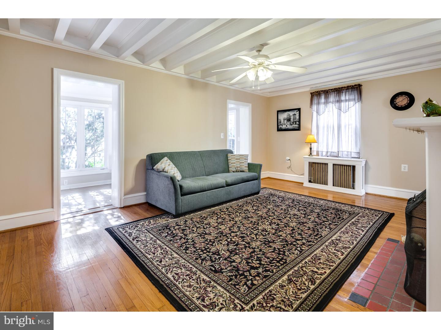 798 Woodlane Road Edgewater Park, NJ 08010 - Photo 16 of 25 Living Room