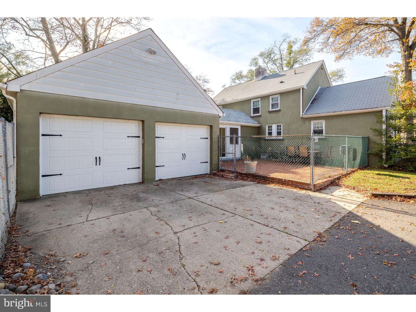 798 Woodlane Road Edgewater Park, NJ 08010 - Photo 21 of 25 Garage