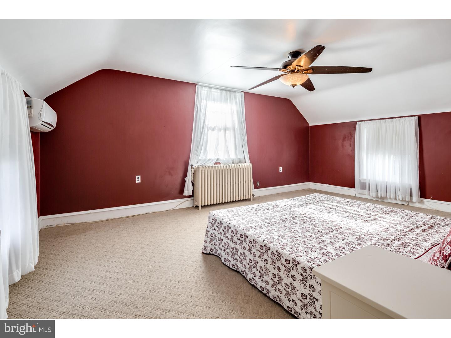 798 Woodlane Road Edgewater Park, NJ 08010 - Photo 9 of 25 Master Bedroom