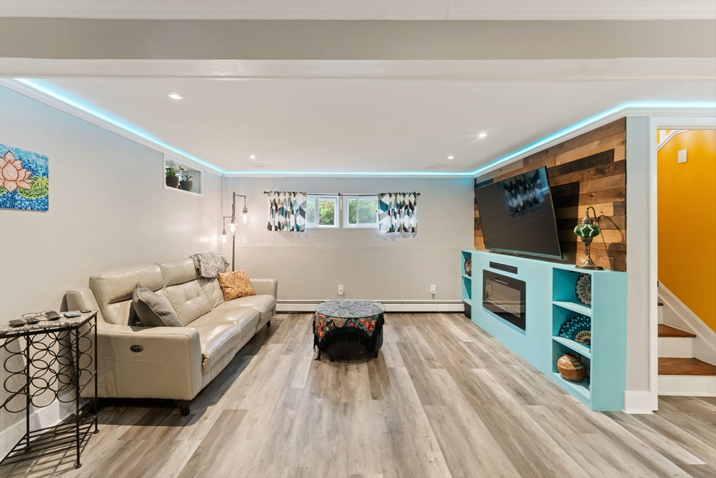 44 Drexel Street Worcester, MA 01602 - Photo 25 of 41