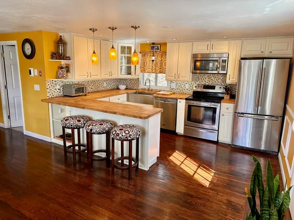 $565,000 | 44 Drexel Street, Worcester, MA 01602
