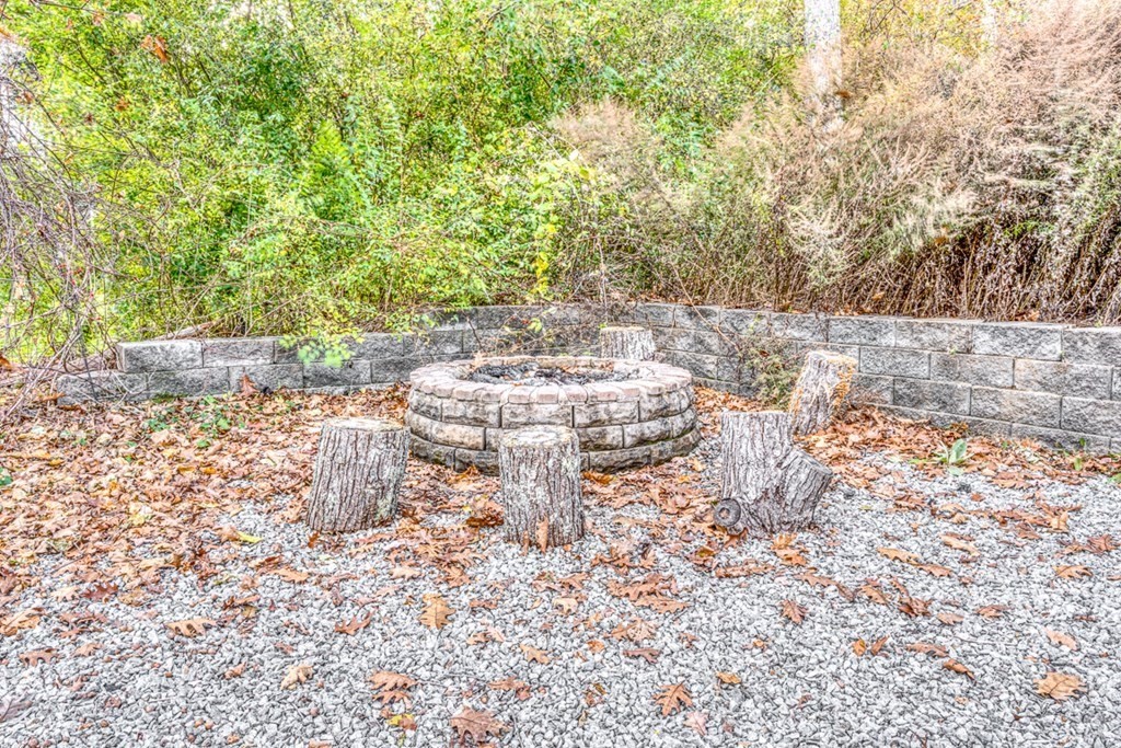 91 Southbridge Road Charlton, MA 01507 - Photo 30 of 34 Gallery Image 30