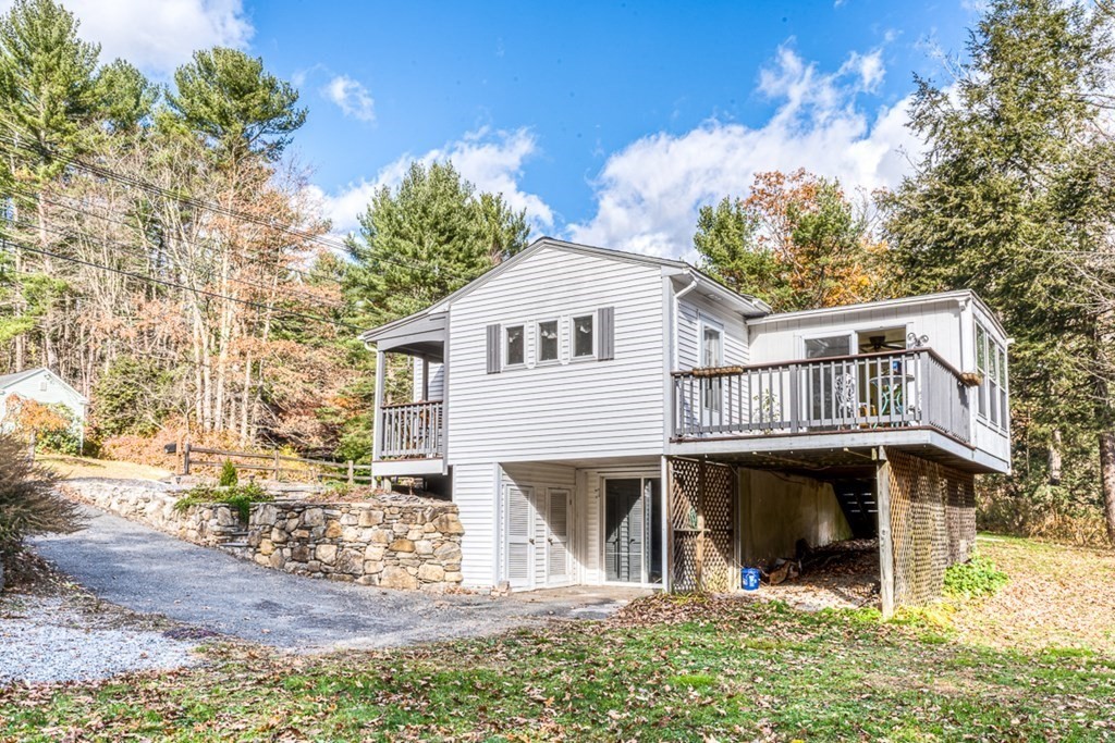91 Southbridge Road Charlton, MA 01507 - Photo 3 of 34 Gallery Image 3