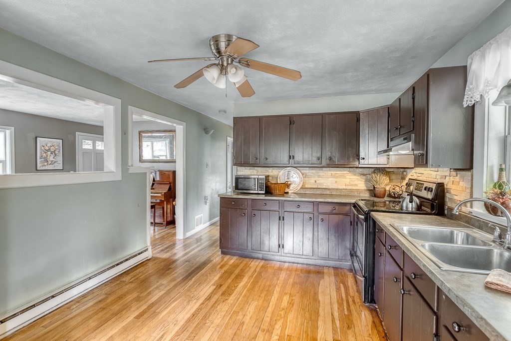 91 Southbridge Road Charlton, MA 01507 - Photo 4 of 34 Gallery Image 4