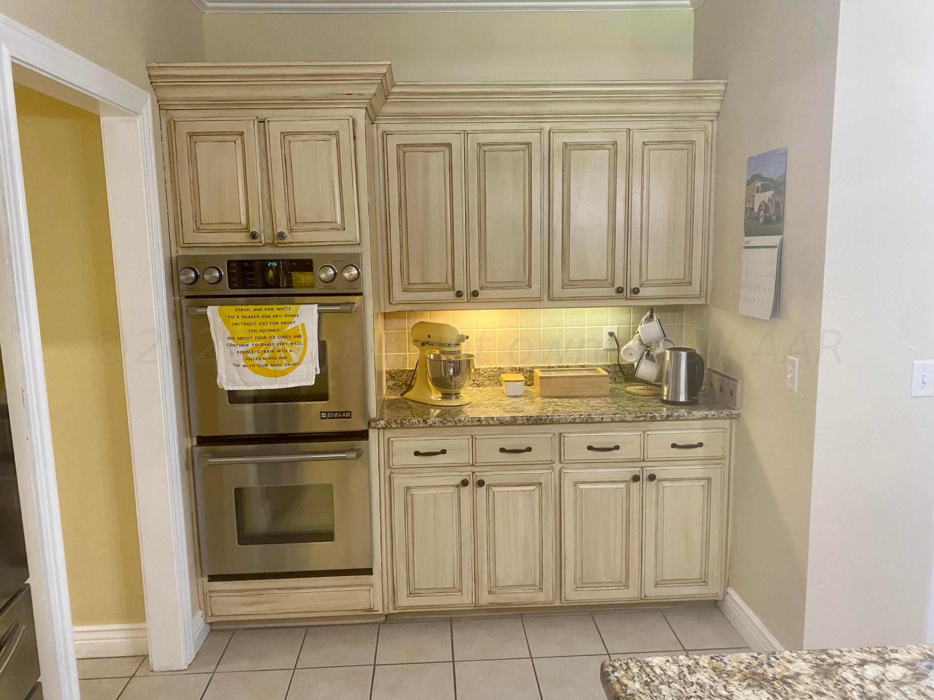 9 Cypress Point Amarillo, TX 79124 - Photo 12 of 42 Kitchen