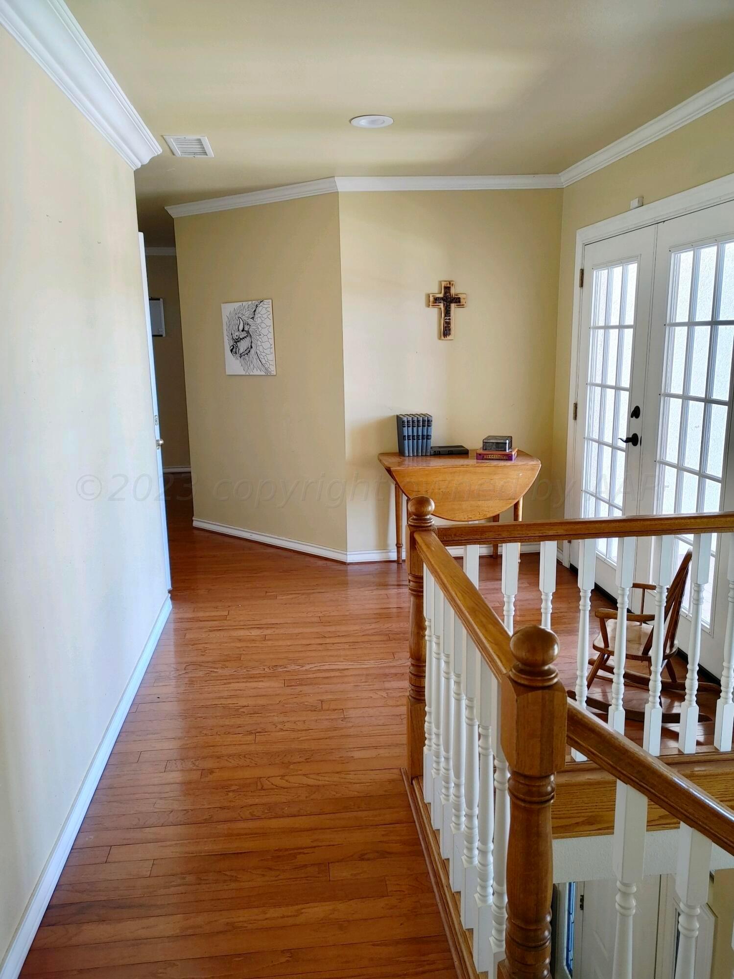 9 Cypress Point Amarillo, TX 79124 - Photo 37 of 42 Landing upstairs