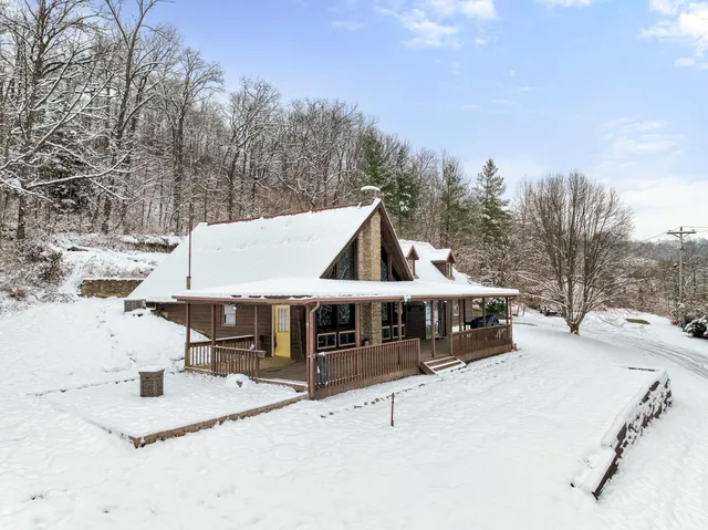 $428,000 | 9588 Akes Hill Road, Dillsboro, IN 47018
